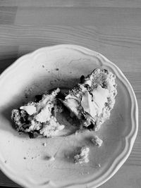 Close-up of bread in plate on table