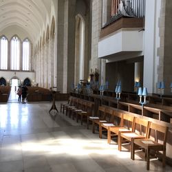 Inside guildford cathedral 