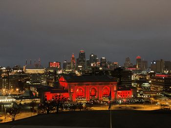 Union station in red for the super bowl 54 kansas city chiefs