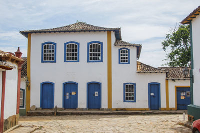 Exterior of house against sky