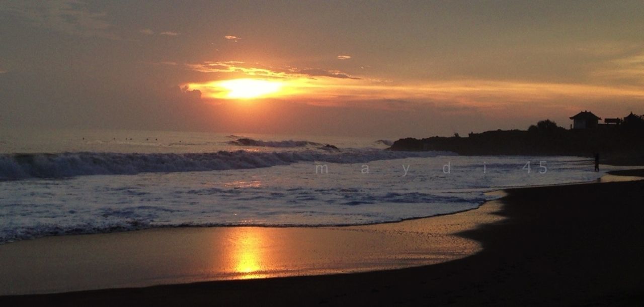 sunset, beach, sea, water, horizon over water, shore, sun, scenics, tranquil scene, beauty in nature, tranquility, sand, sky, orange color, idyllic, nature, reflection, sunlight, wave, coastline