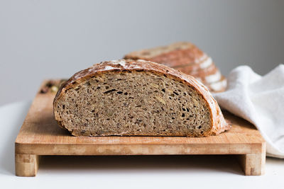 Close-up of bread on cutting board