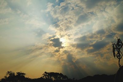 Low angle view of cloudy sky