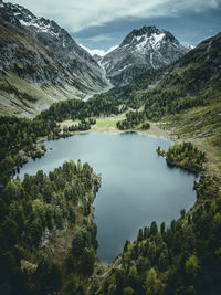 Aerial image of lake cavloc or lägh da cavloc near st. moritz, engadin, switzerland