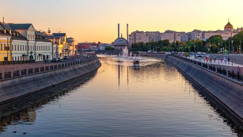 Bridge over river in city
