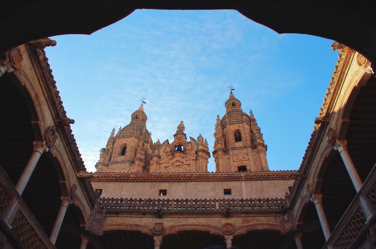 LOW ANGLE VIEW OF HISTORICAL BUILDING