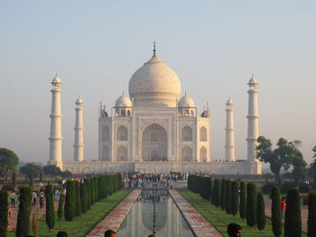 Group of people in front of building, taj mahal