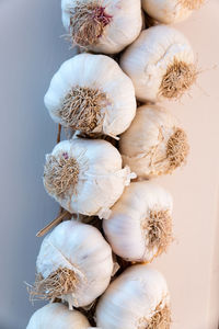 Close-up of garlic bulbs