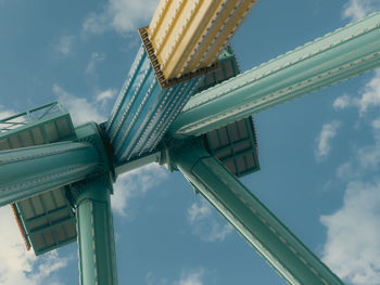 Low angle view of skyscraper against sky