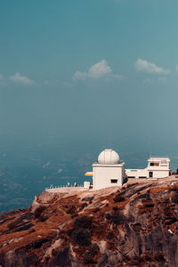 Beautiful scenes from the guru shikhar point in udaipur. this point is 1722 metres tall.