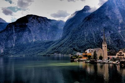 Hallstatt cloudy day 