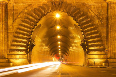 Illuminated tunnel