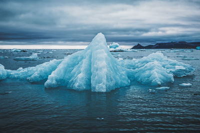 Floating iceberg near ny-Ålesund, svalbard