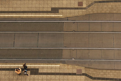 Tram track symmetry