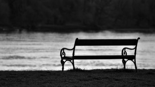 Empty bench in park