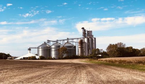 Grain elevatoragainst crisp blue sky