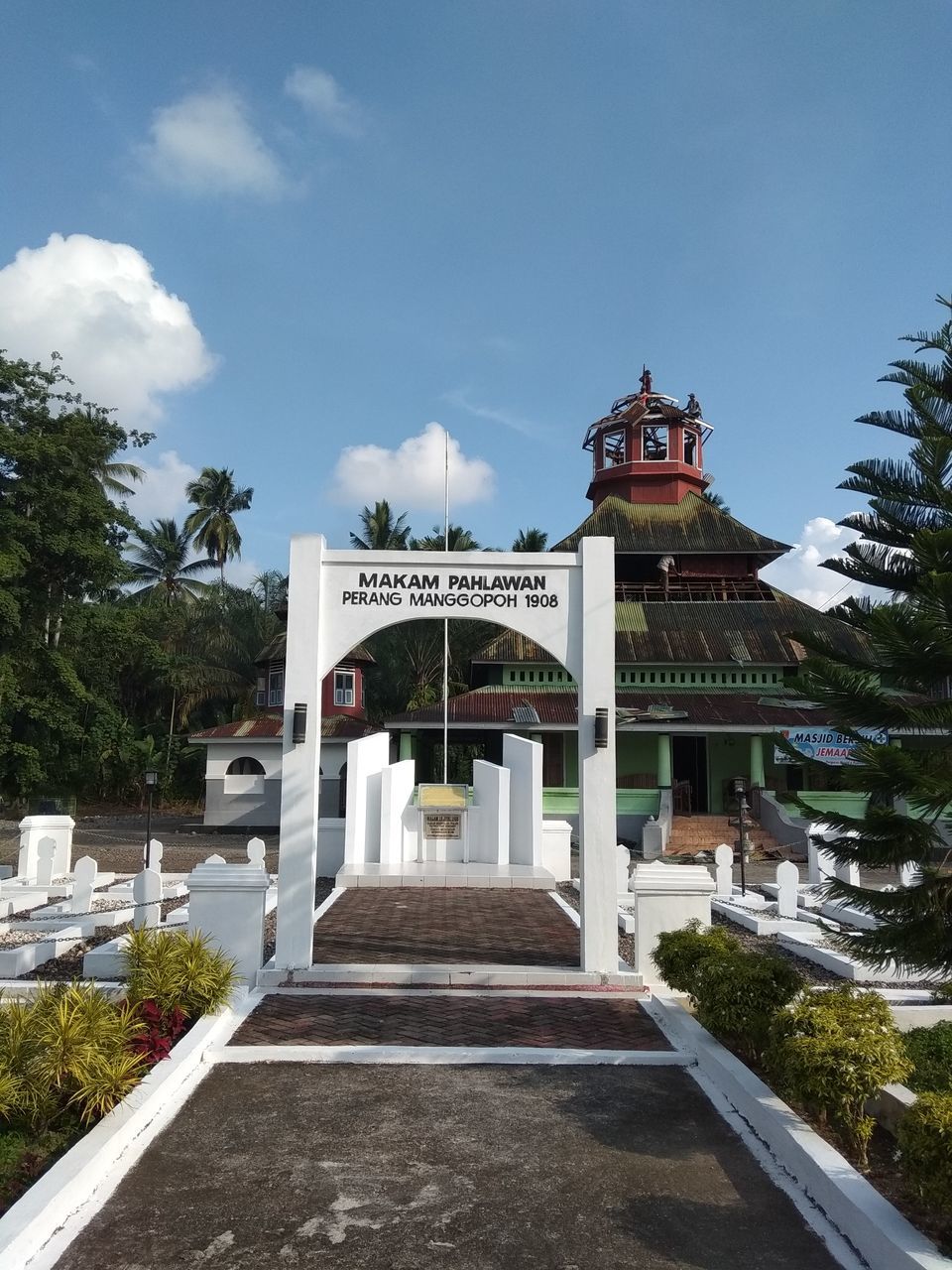 VIEW OF CHURCH AGAINST SKY