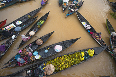 Lok baintan floating market, south kalimantan, indonesia