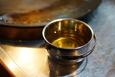 Close-up of tea in bowl on table