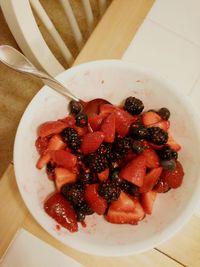 Close-up of strawberries in bowl