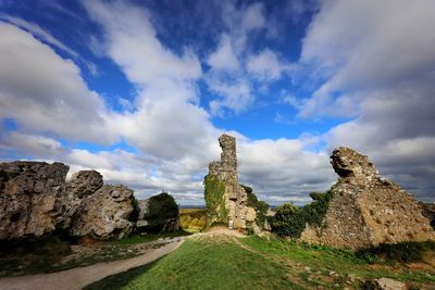 Panoramic view of old ruins against sky