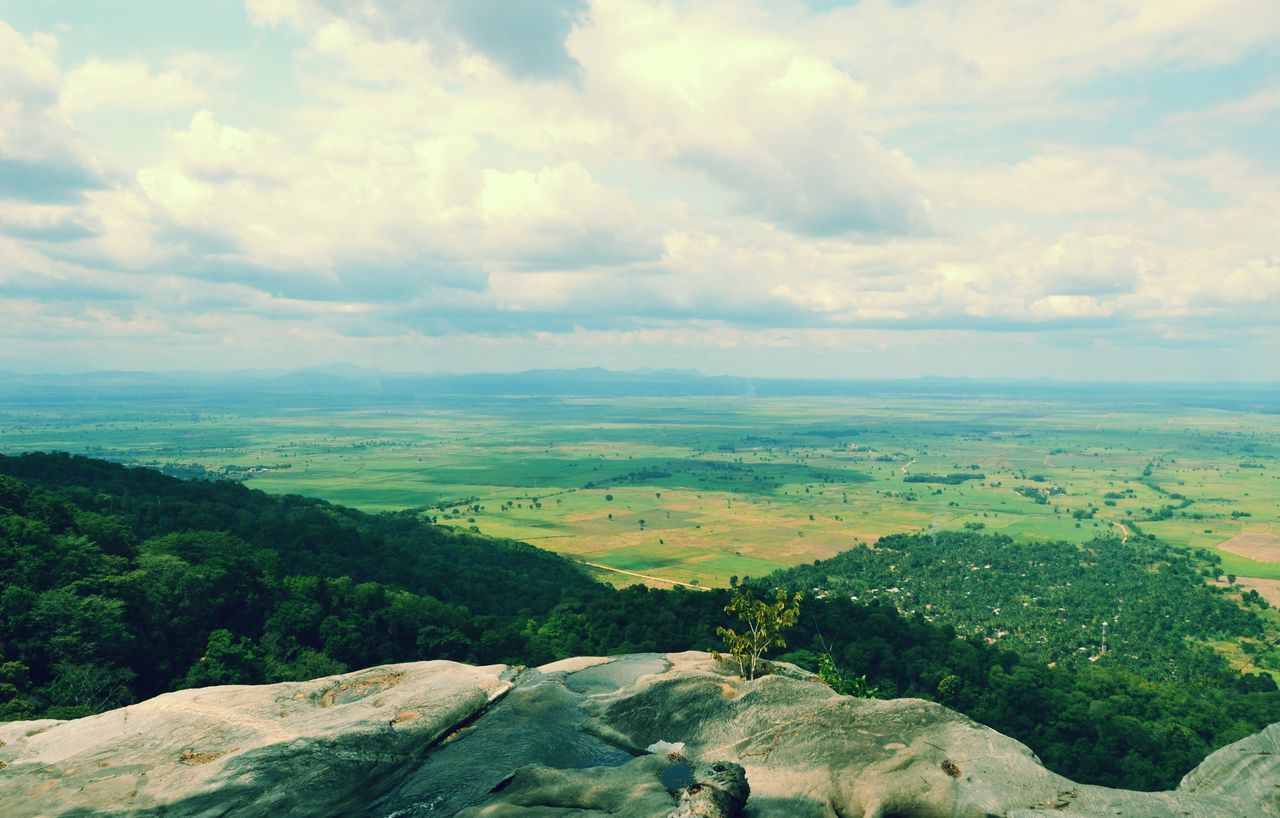 landscape, tranquil scene, scenics, tranquility, sky, beauty in nature, nature, cloud - sky, high angle view, cloud, horizon over land, mountain, tree, non-urban scene, idyllic, cloudy, remote, day, hill, outdoors