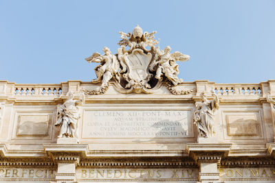 Statue of historical building