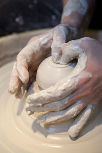 Making clay bowl