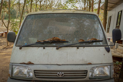 Old rusty car