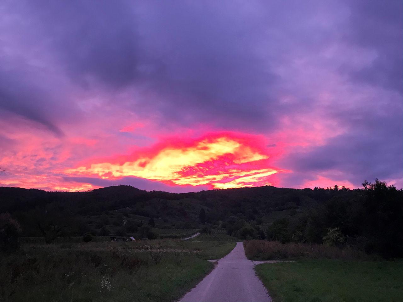 PANORAMIC VIEW OF LANDSCAPE DURING SUNSET