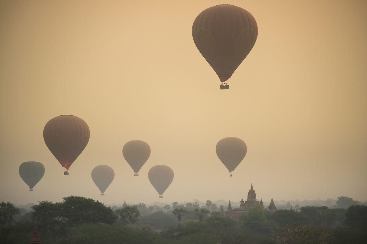 HOT AIR BALLOONS FLYING IN SKY