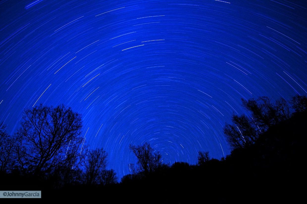 night, star - space, star field, astronomy, scenics, beauty in nature, tranquil scene, tranquility, star, nature, blue, water, tree, idyllic, sky, galaxy, silhouette, space, illuminated, majestic