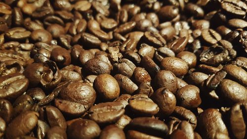 Full frame shot of roasted coffee beans