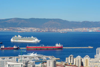 Ships in sea against sky