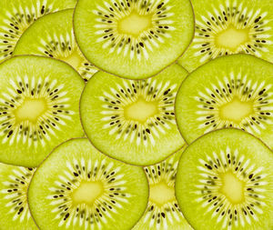 Full frame shot of kiwi fruits