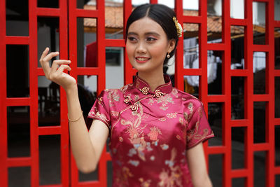 Portrait of a smiling chinese girl