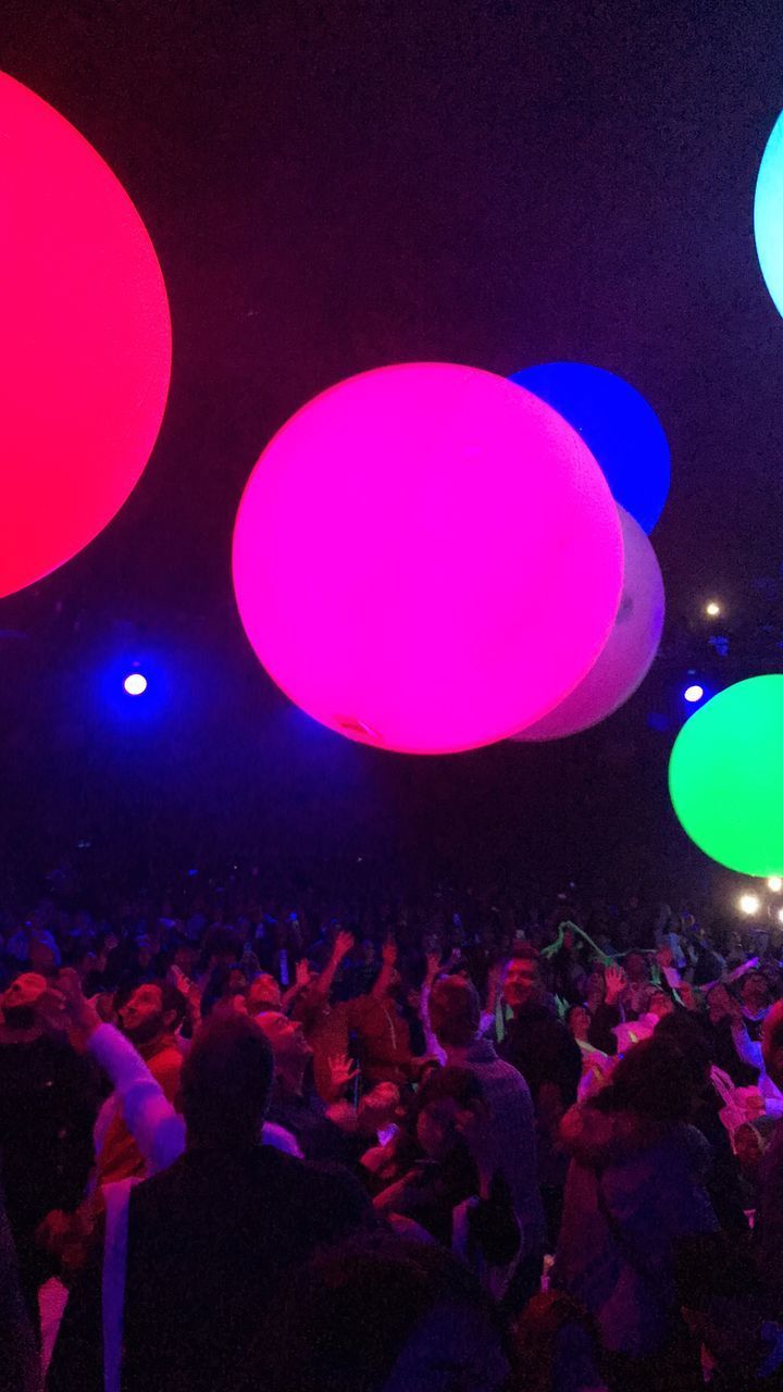 GROUP OF PEOPLE AT BALLOONS