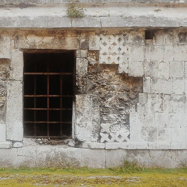 architecture, built structure, building exterior, old, abandoned, weathered, window, damaged, brick wall, wall - building feature, obsolete, house, run-down, deterioration, stone wall, wall, door, bad condition, building, outdoors