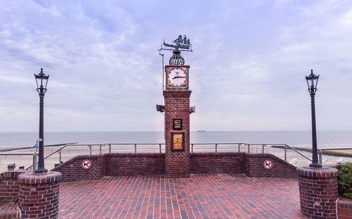 View of sea against cloudy sky