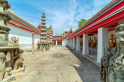 Wat pho, tourist attraction, temple