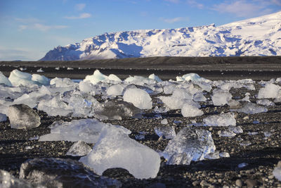 Beautiful sunrise at diamond beach, near jokulsarlon lagoon, iceland