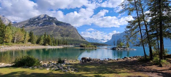 Lake minnewanka 