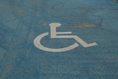Handicap parking sign