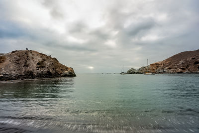 Scenic view of sea against sky, in little harbor, on catalina island, california.