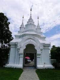 View of cathedral against sky