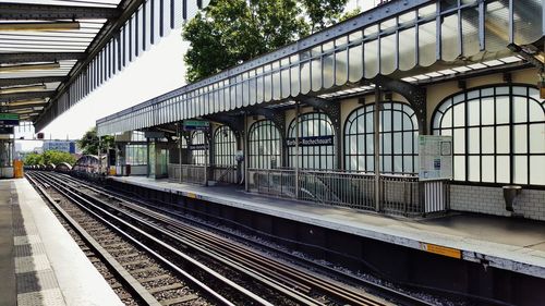 Railroad station platform