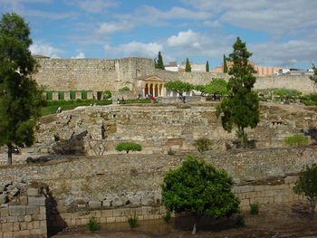 View of old ruin building against cloudy sky