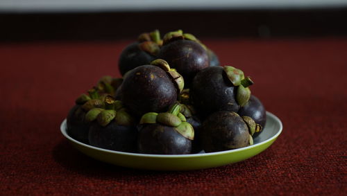 Close-up of fruits in bowl