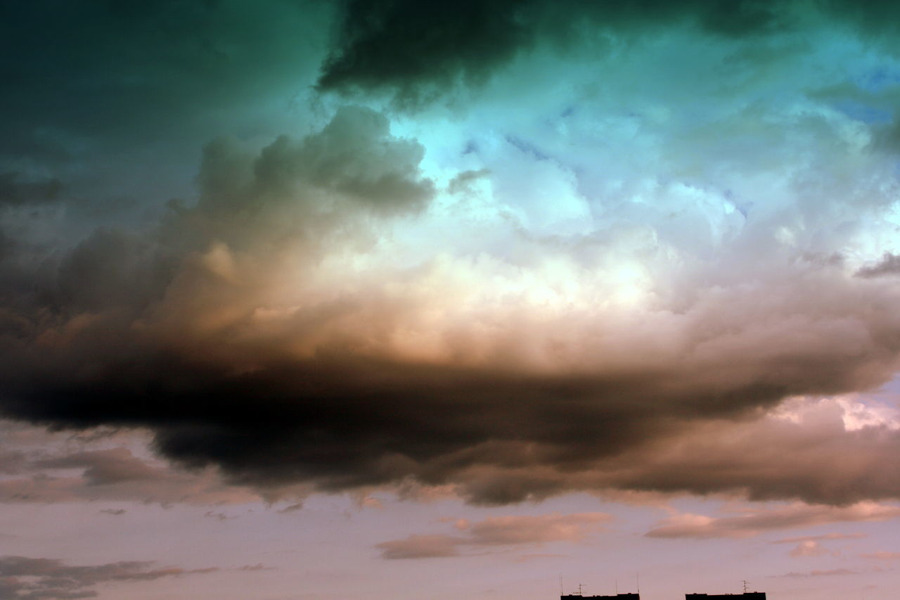 Cloud - Sky Sky No People Nature Outdoors Clouds Clouds And Sky Dramatic Sky Backgrounds Dusk Multi Colored The Week On EyeEm EyeEmNewHere EyeEm Nature Lover Perspectives On Nature