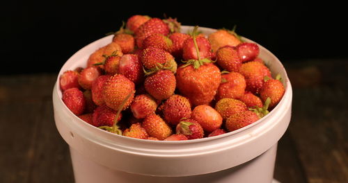Close-up of strawberries in bowl on table
